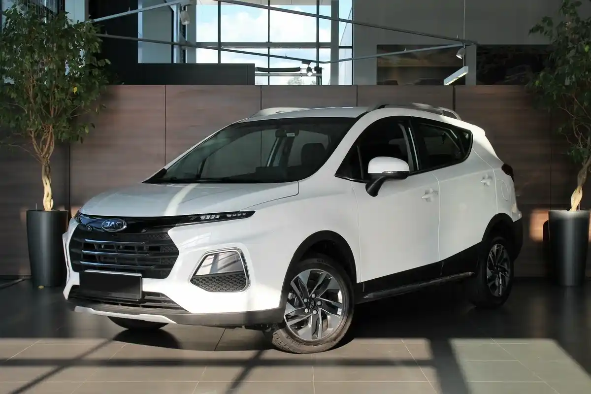 Jac JS3 с автосалона по цене от 655 000 рублей