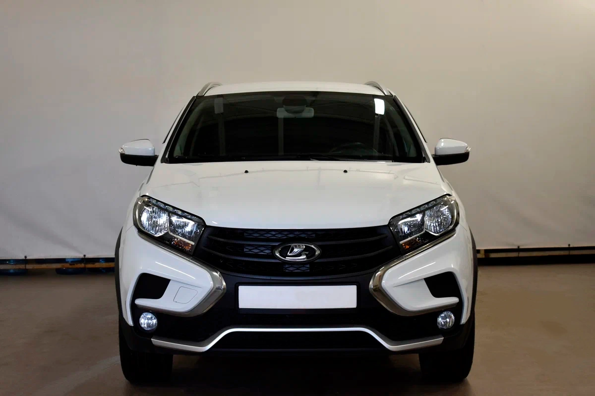 Lada Xray Cross по цене от 698 000 рублей